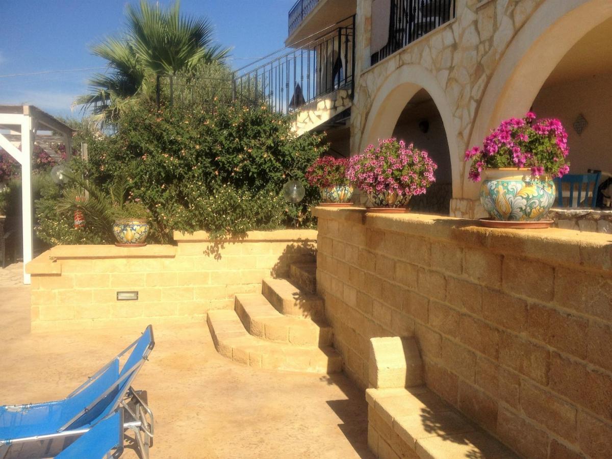 Villa Ceni - Appartamenti Con Camere, Cucina, Wc E Terrazza Sul Mare In Villa Con Piscina, Giardino E Parcheggio Marinella di Selinunte Εξωτερικό φωτογραφία