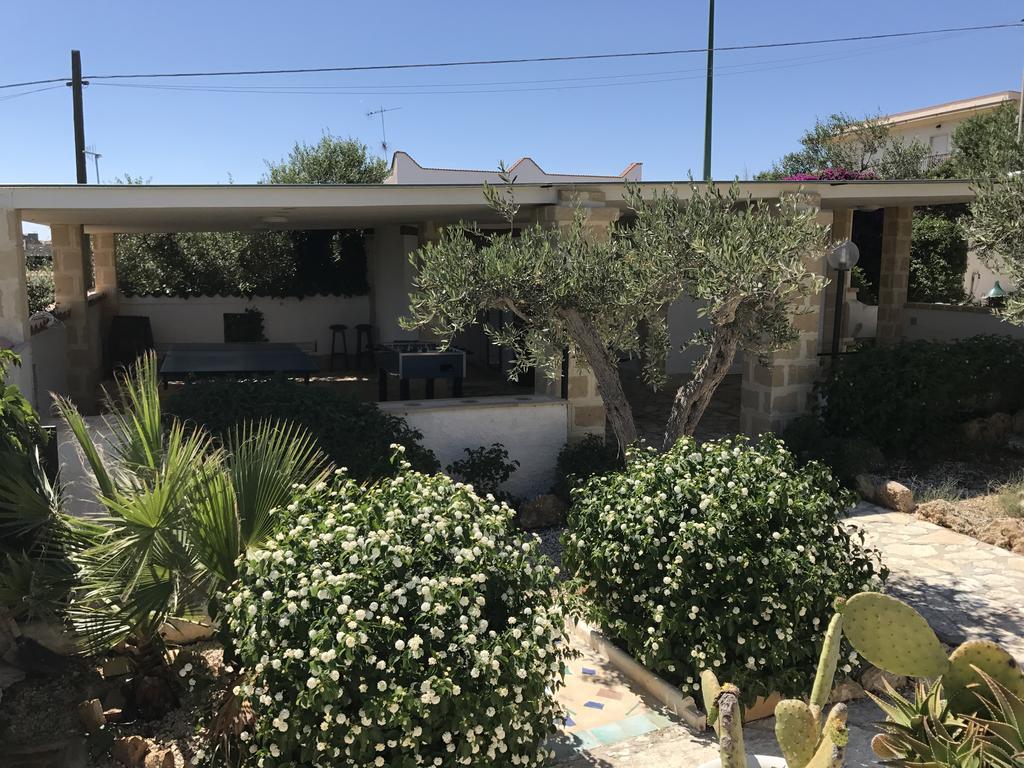 Villa Ceni - Appartamenti Con Camere, Cucina, Wc E Terrazza Sul Mare In Villa Con Piscina, Giardino E Parcheggio Marinella di Selinunte Εξωτερικό φωτογραφία