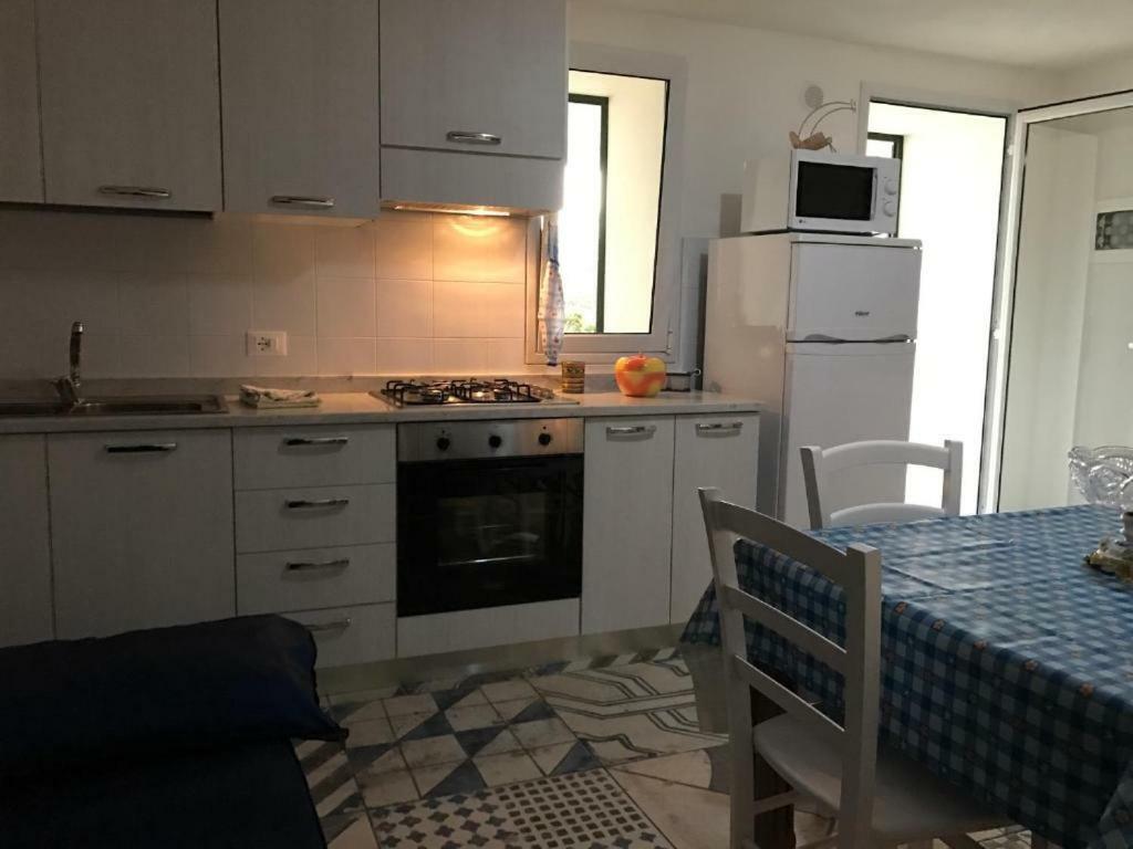 Villa Ceni - Appartamenti Con Camere, Cucina, Wc E Terrazza Sul Mare In Villa Con Piscina, Giardino E Parcheggio Marinella di Selinunte Εξωτερικό φωτογραφία