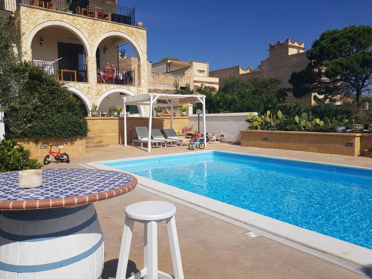 Villa Ceni - Appartamenti Con Camere, Cucina, Wc E Terrazza Sul Mare In Villa Con Piscina, Giardino E Parcheggio Marinella di Selinunte Εξωτερικό φωτογραφία