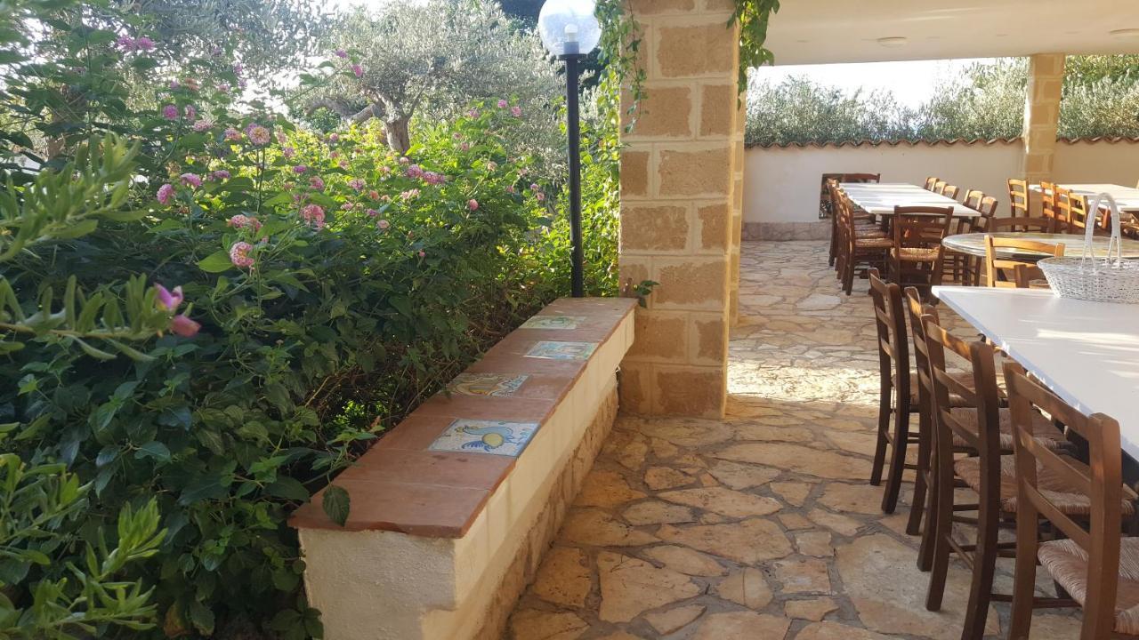 Villa Ceni - Appartamenti Con Camere, Cucina, Wc E Terrazza Sul Mare In Villa Con Piscina, Giardino E Parcheggio Marinella di Selinunte Εξωτερικό φωτογραφία