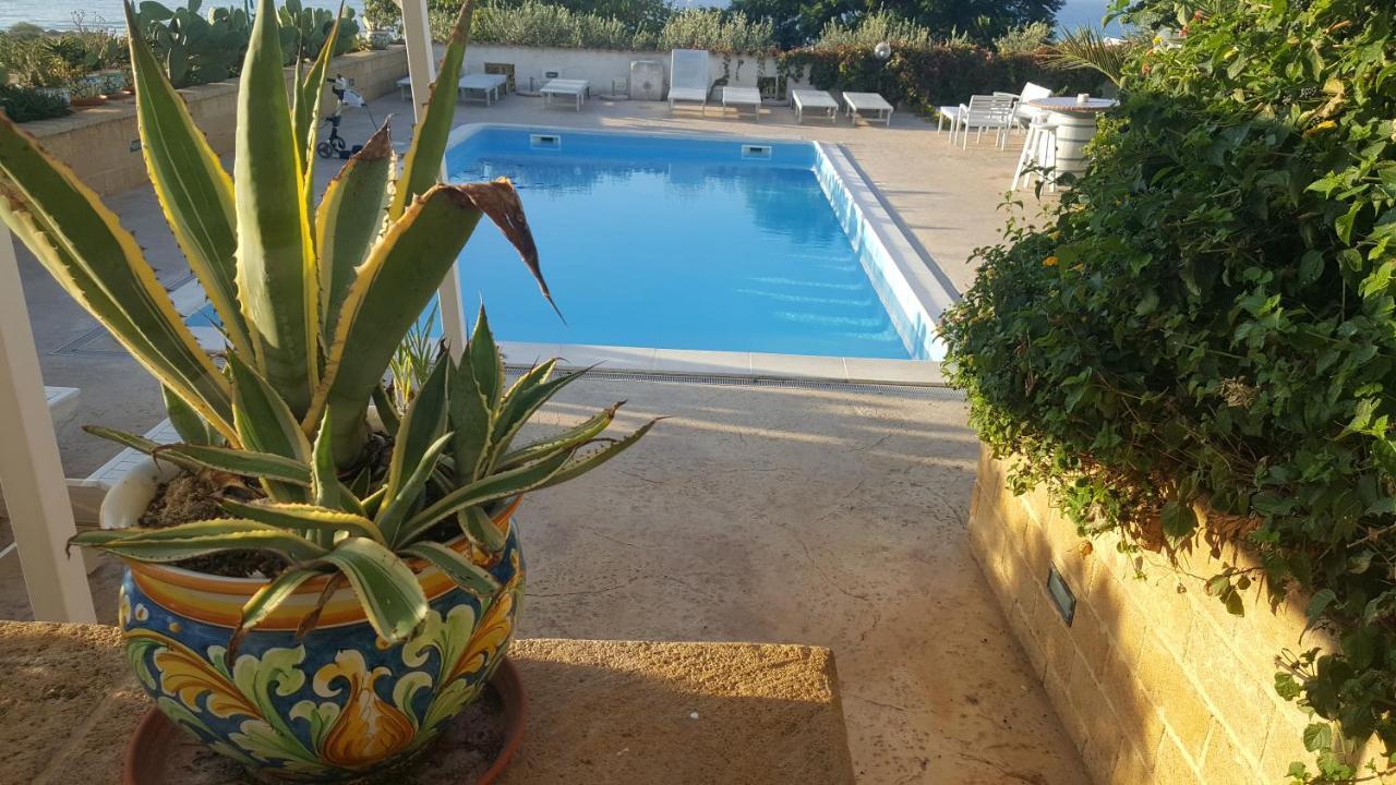 Villa Ceni - Appartamenti Con Camere, Cucina, Wc E Terrazza Sul Mare In Villa Con Piscina, Giardino E Parcheggio Marinella di Selinunte Εξωτερικό φωτογραφία